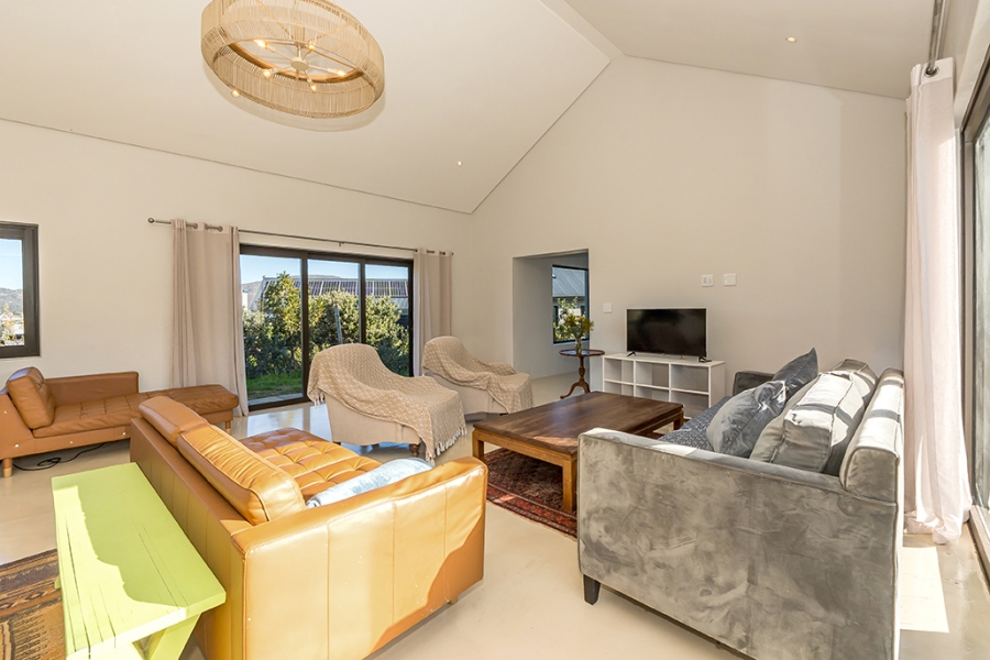 5 Bedroom Property for Sale in Chapman